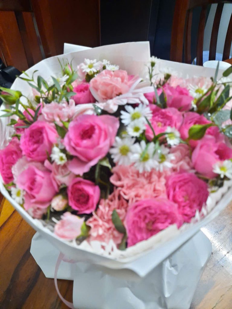 Giao hoa gấp trong 2 giờ